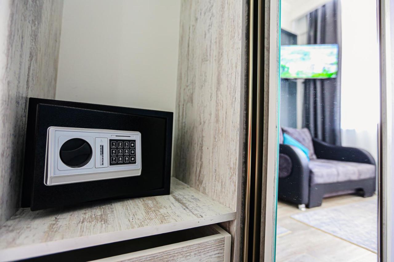 L&L. Apartment Yerevan Bagian luar foto